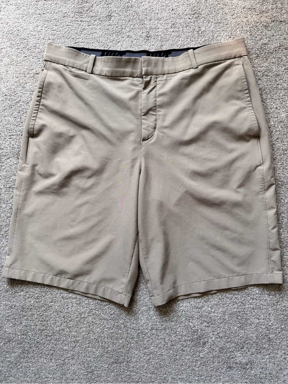 Mens Nike Dri Fit 10” Golf Shorts Size 34 Khaki